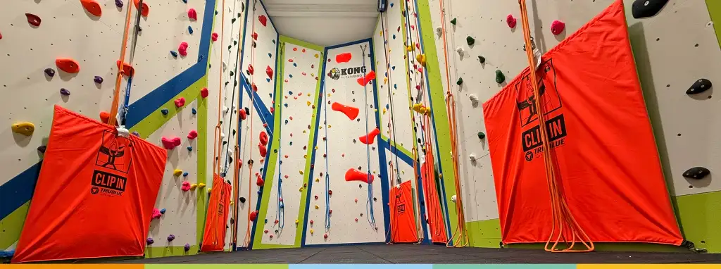 climbing hall banner