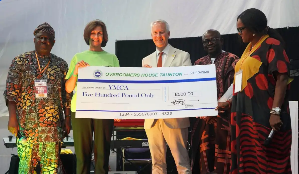 blog-rccg1 african praise cheque